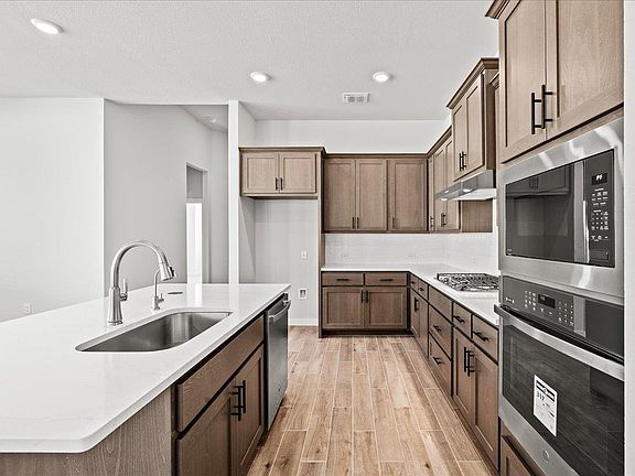 7th image of this home