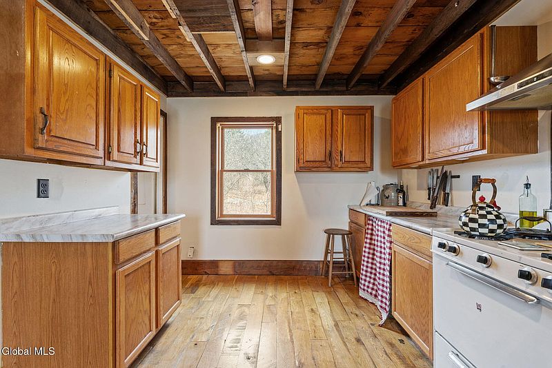 3rd image of 34 Old New Salem Road