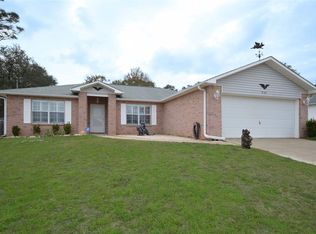 6126 White Creek Ln, Milton, FL 32570