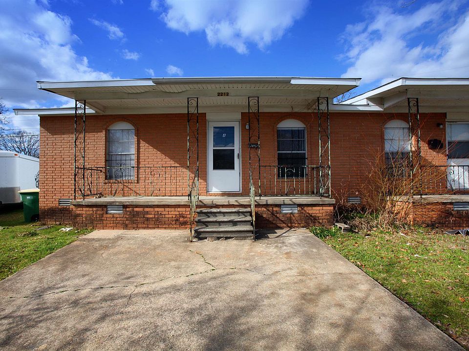 1st image of 2212 Virginia Dr #A
