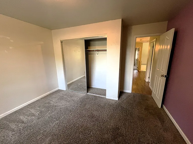 7025 London Dr — Photo 11