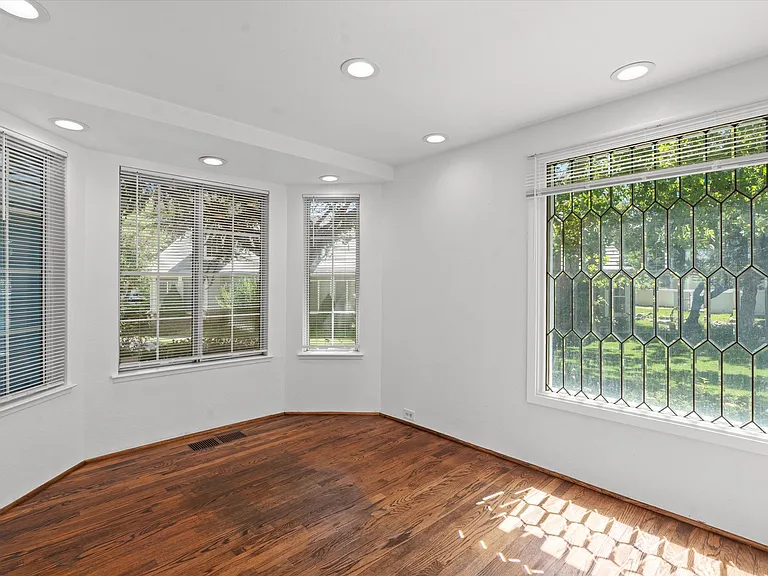 7273 Blue Falls Cir — Photo 10