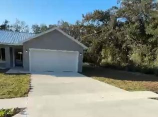 40 Fisher Way Trl, Ocklawaha, FL 32179