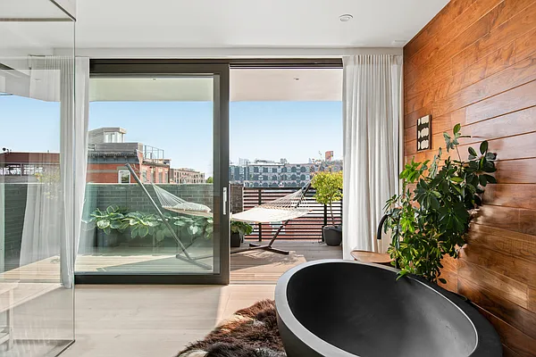 Rented by Compass | media 28