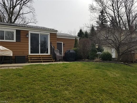 5th image of 1267 Cranbrook Ave NE