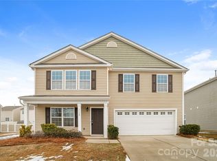 3012 Sweet Apple Dr, Dallas, NC 28034