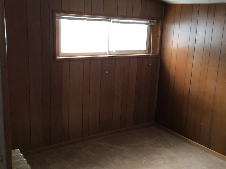 Comfortable Old Home converted into Apartments — Photo 10