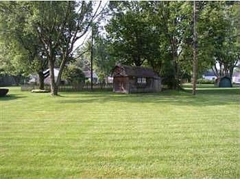 3rd image of 589 Merrick Dr