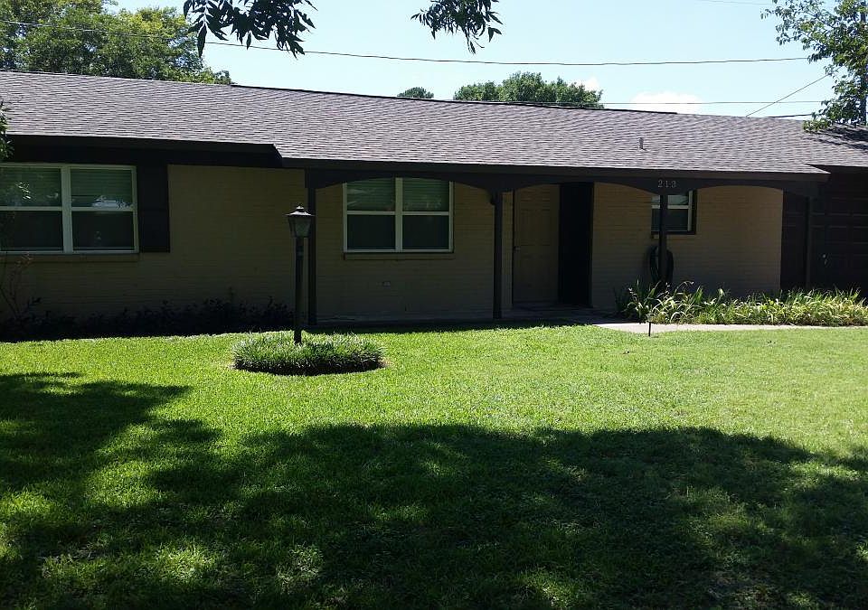 1st image of 213 Bowles Dr