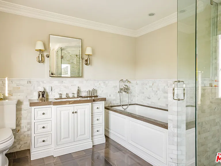10847 Bellagio Rd — Photo 54