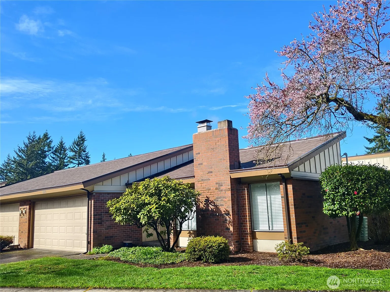 15930 NE 15th Street photo 1