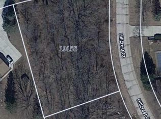 19155 W Hillcrest Ct, New Berlin, WI 53146