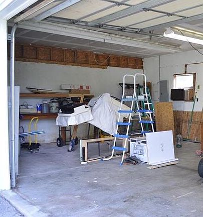 3rd image of 513 N Jefferson Ave