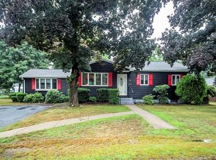 4 Thurston St, Foxboro, MA 02035