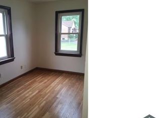 1708 Beecher Dr, Saint Louis, MO 63136