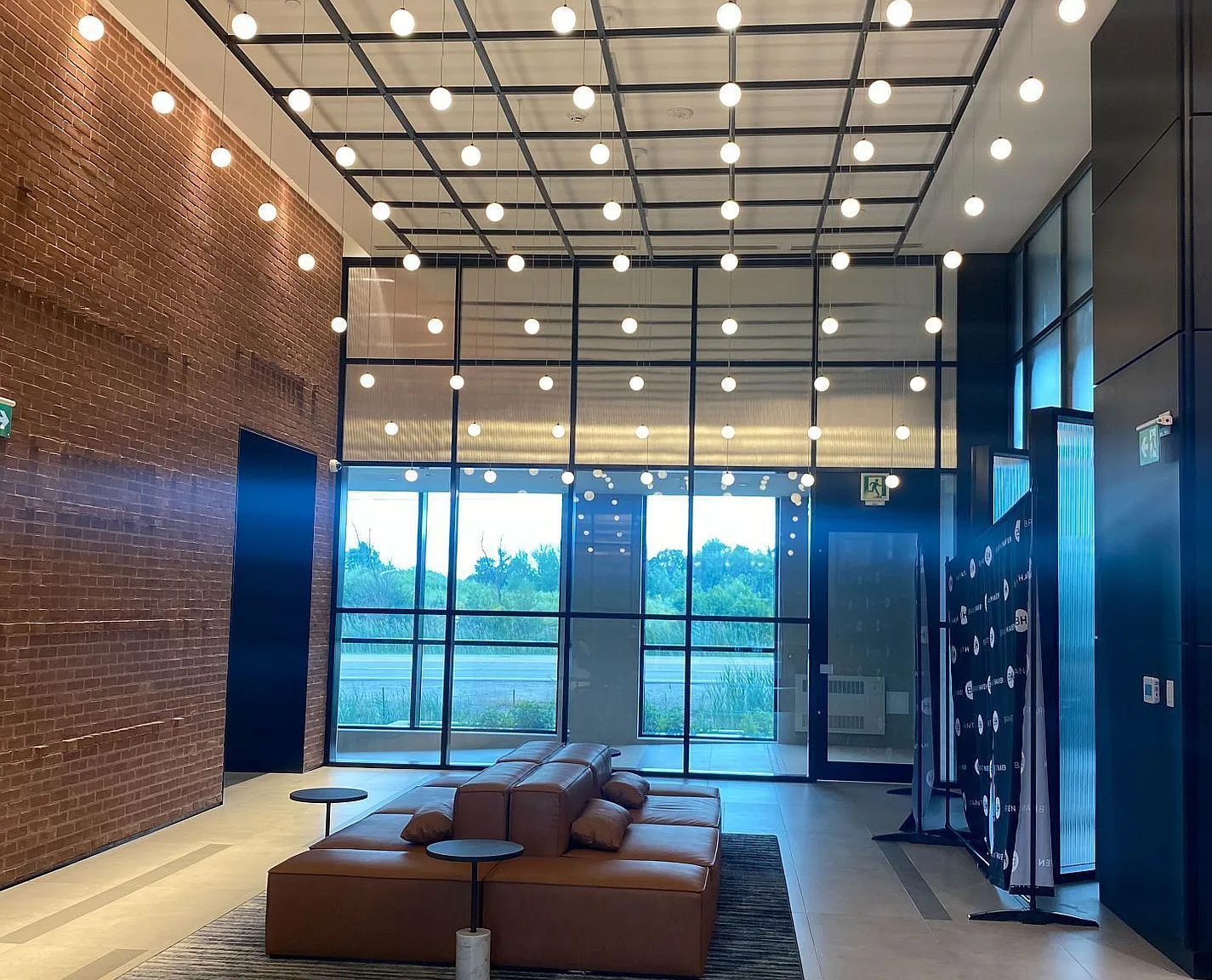 2 bed, $2,850 — Photo 3