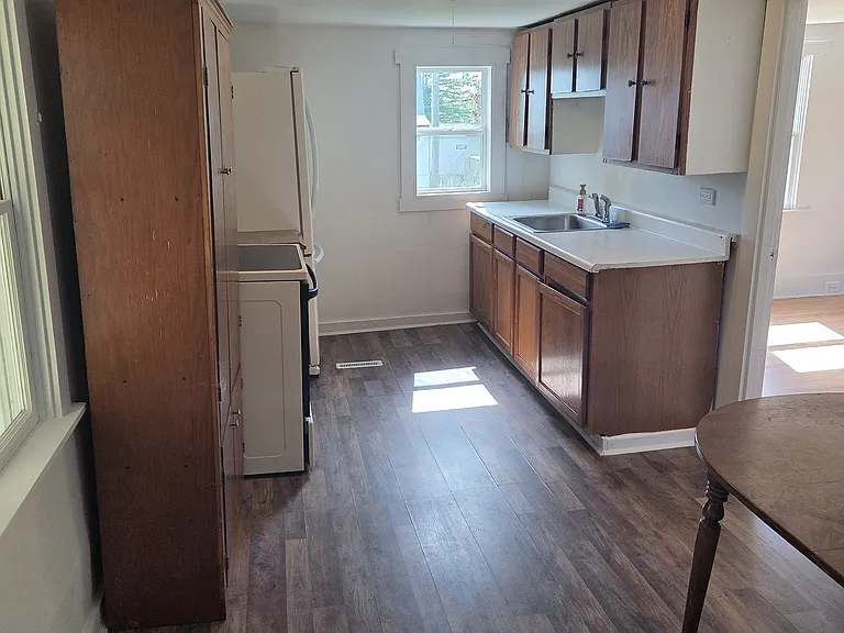 16 Swan Ln #A — Photo 8