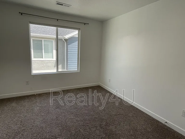 1088 E Waterway Ln #1 — Photo 14