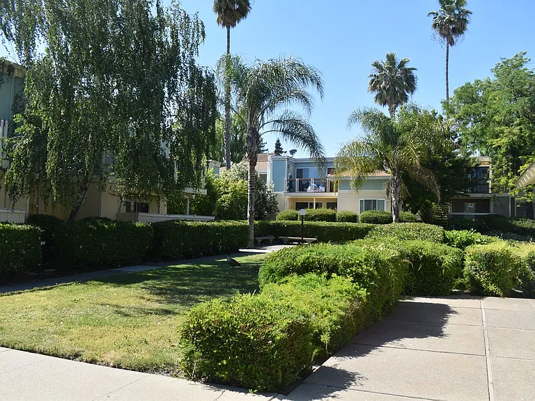 6241 Riverside Blvd #209 — Photo 8