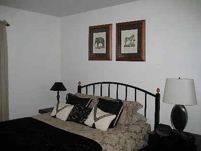 36 Jonathan Dr — Photo 7