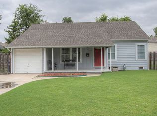 227 E 33rd Pl, Tulsa, OK 74105
