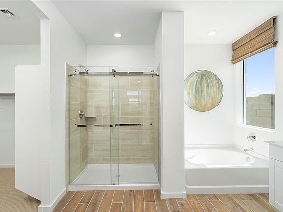 PHX_Silva-Farms_Lark_Bathroom_17740-W-Washington-St