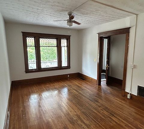 5th image of 373 Bryant St