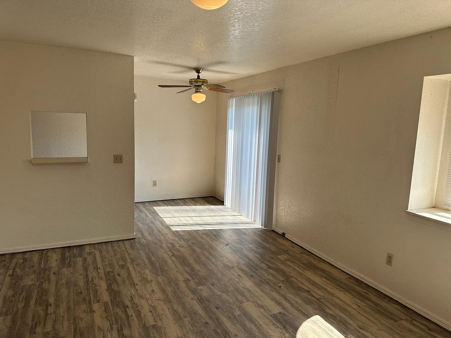 1 bed, 500 sqft, $700 — Photo 2