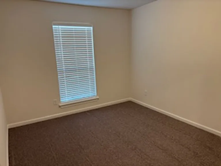 18112 Austin Ct — Photo 10