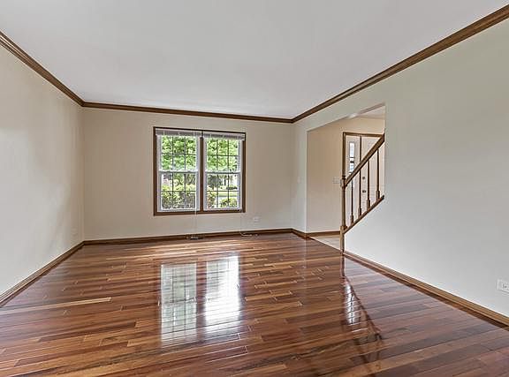 4th image of 1321 Cortland Dr