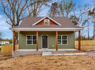 15 Honey Ln, Estill Springs, TN 37330