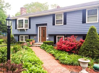 23 Pinewood Rd, Wilmington, MA 01887