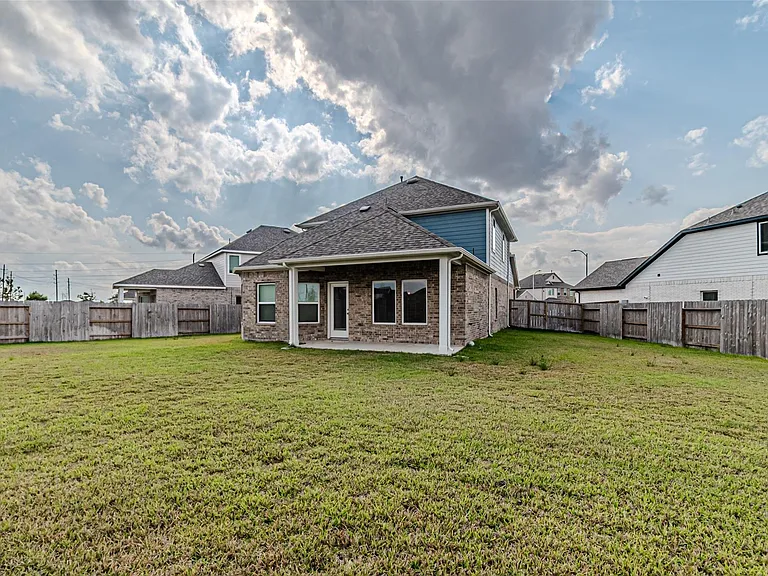 21606 Wave Hollow Dr — Photo 39