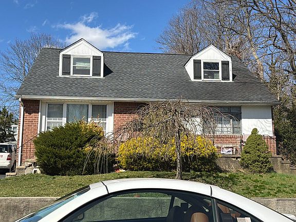 3rd image of 24 Tredwell Rd