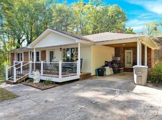 841 Knowles Dr, Dallas, NC 28034