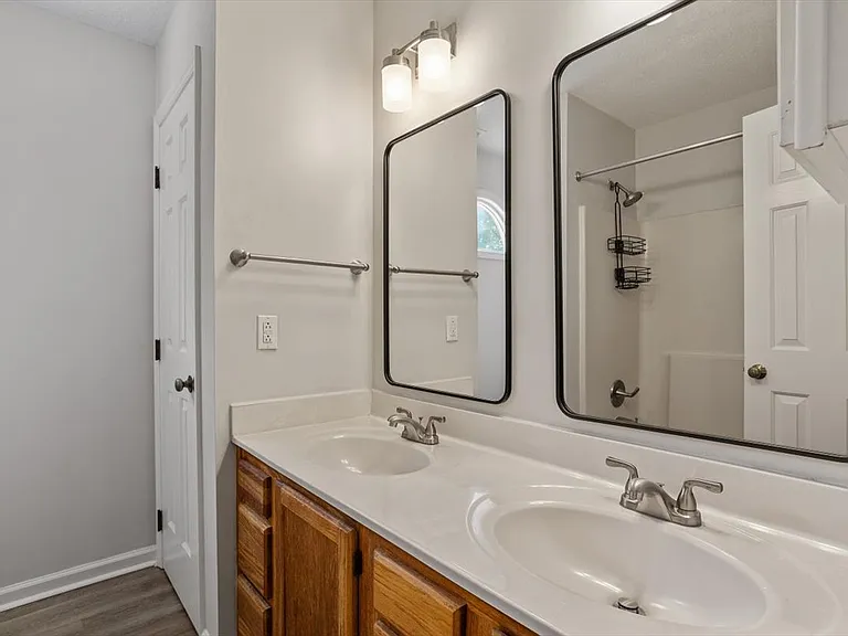 302 Wax Myrtle Ct — Photo 34