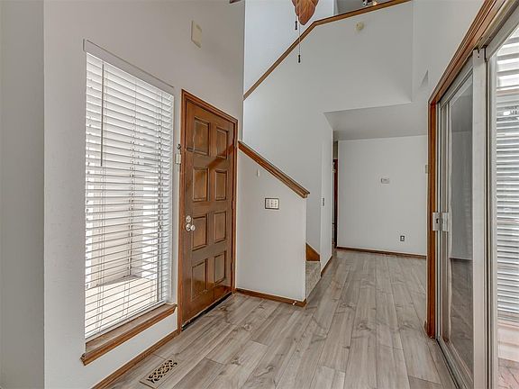 2nd image of 321 Timberwind Rd