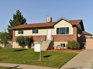 3313 S Bluff Dr, Syracuse, UT 84075