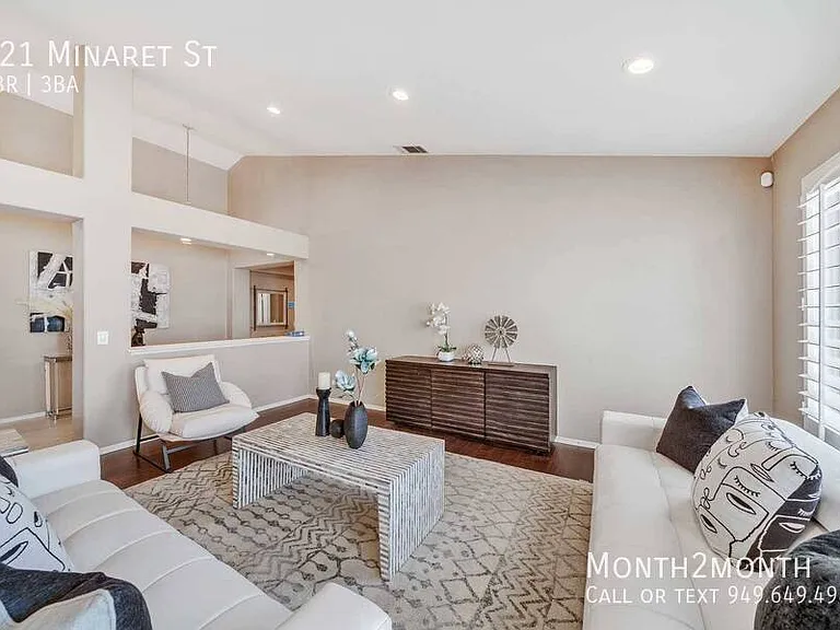 421 Minaret St — Photo 6