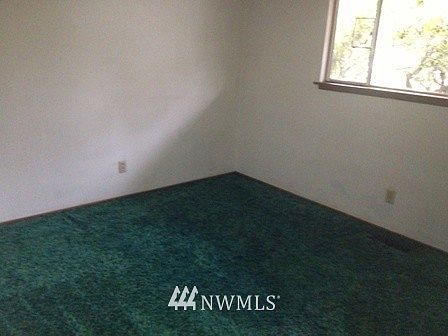 5th image of 8406 Tuckaway Drive SW