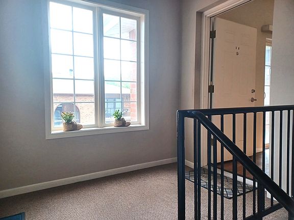 5th image of 7120 W 108th St Unit 3A