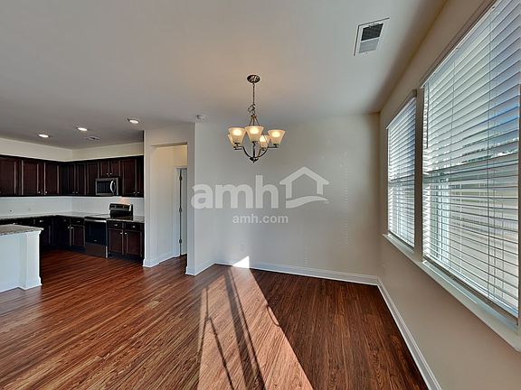 4th image of 124 Hamilton Park Dr