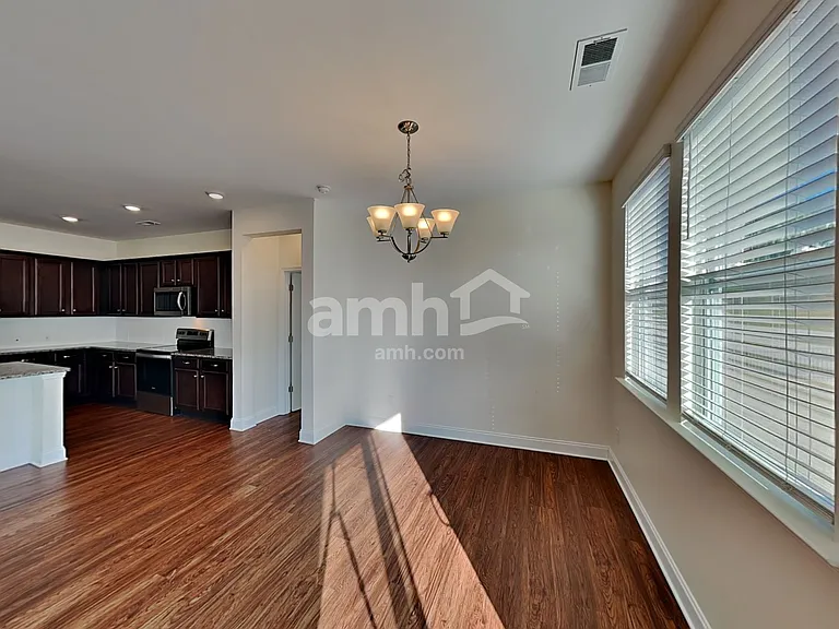 173 Twin River Dr — Photo 4