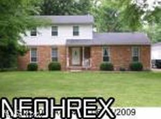 2810 Silver Fox Dr SW, Warren, OH