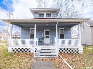 611 Bacon St, Pekin, IL 61554