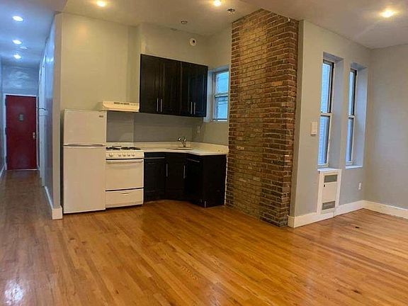 2nd image of 644 Lafayette Ave #2F
