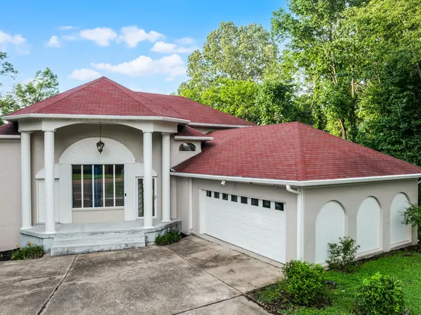 9606 Blue Spruce Dr, Lakeland, TN 38002