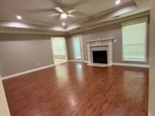 1204 Pinnacle Dr, Jacksonville, AR 72076