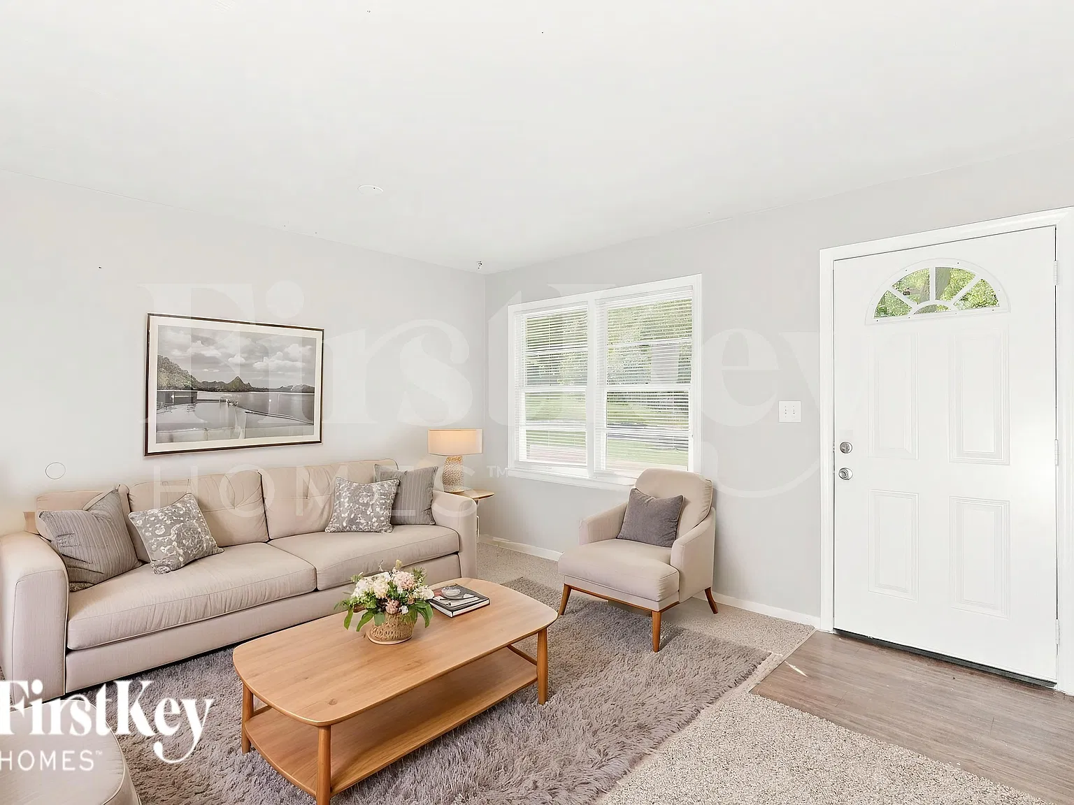 3 bed, 1.0 bath, 992 sqft, $1,150 — Photo 3