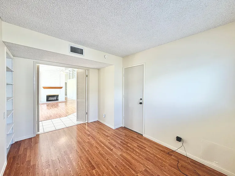 2550 Miramonte Cir E #C — Photo 11